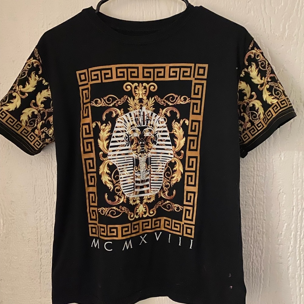 Fresh Laundry Fendi style black gold size xl shirt 19” armpit 24” length